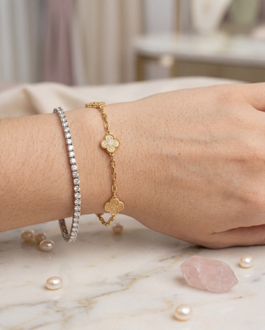 IE Signature Logo Bracelet | Gold